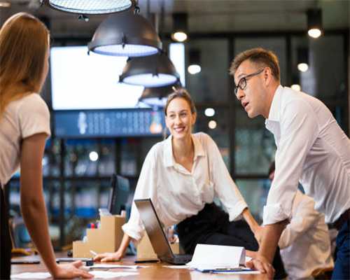 家装业“少数派”万链完美诠释：低调做人 高调做事