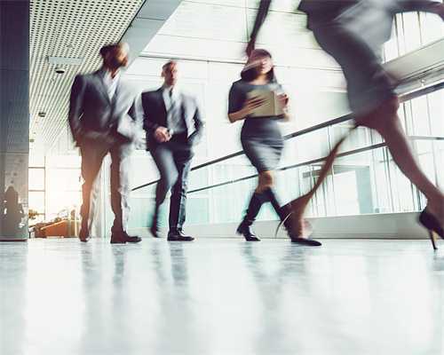 绣坊带头人陆婷：巧手绣出好日子