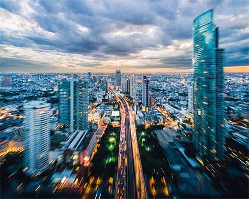 天花乱坠的吊顶怎么选？资深设计师最推荐这3种！