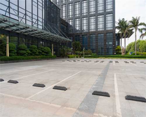 富轩全屋门窗李昌安：中国门窗向上发展 做好门窗必须先做好玻璃