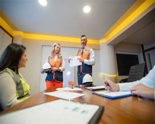 家里有小孩，再花痴这几种花也不能养，不小心就中毒，这不是说笑