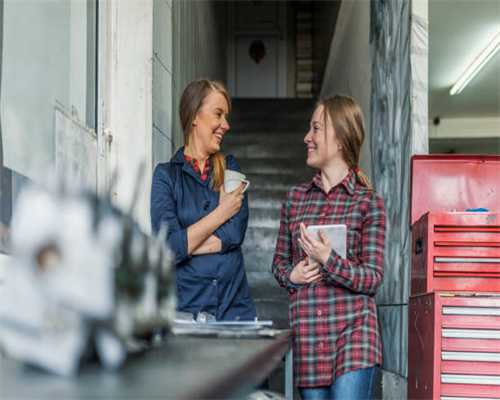 学会用天竺葵的枝条扦插，在盆土中繁殖，其他花卉也能轻松培育